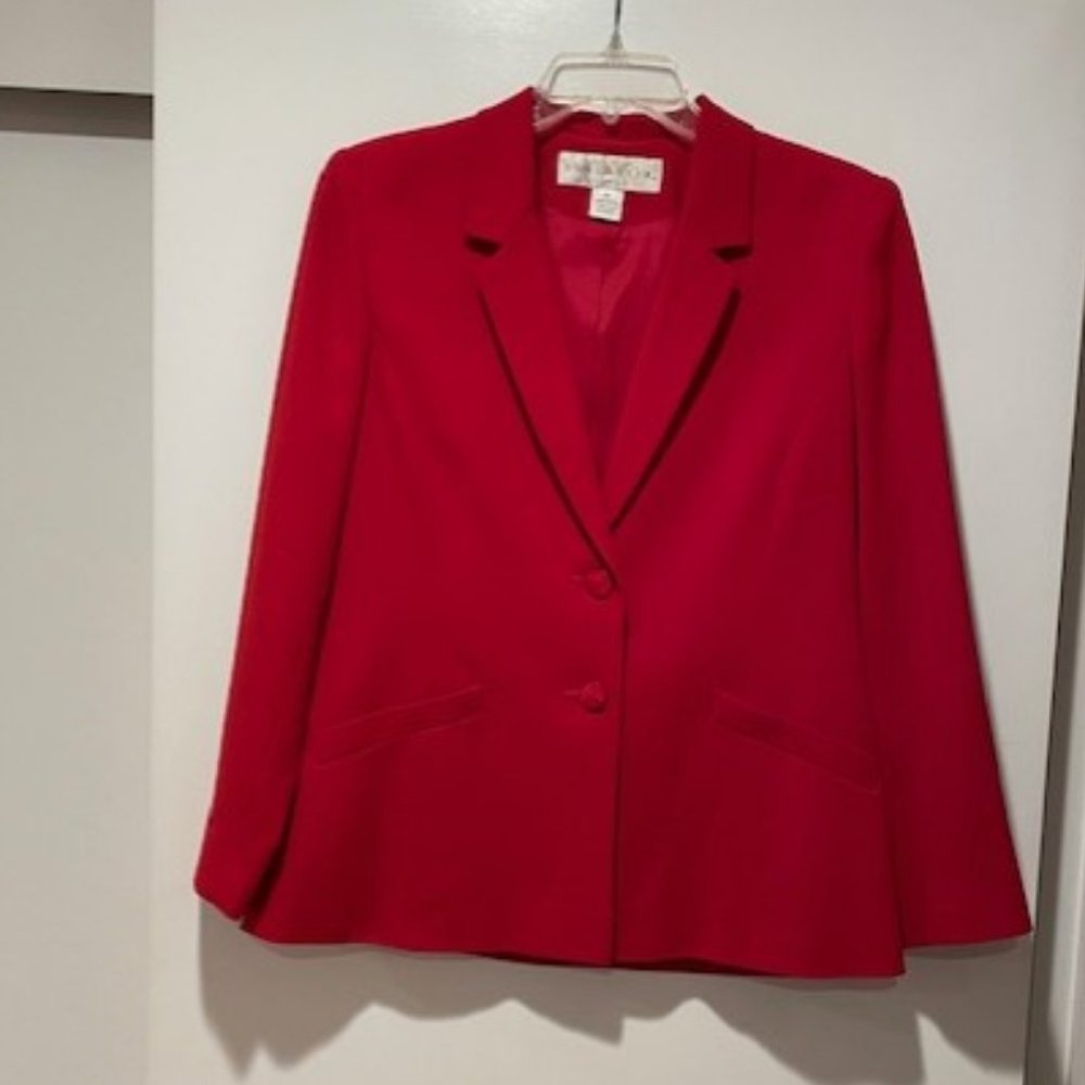 Women's 100% Wool Blazer